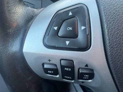 Used 2013 Ford Edge SEL image 17