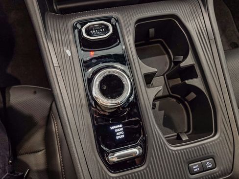 New 2026 Jeep Cherokee Limited AWD/4WD image 19