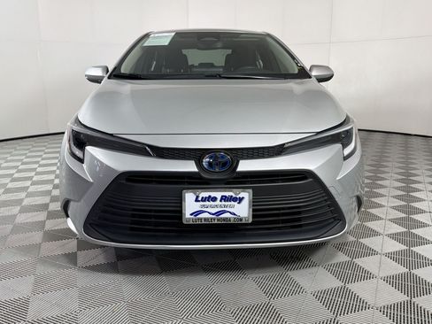 Used 2024 Toyota Corolla LE FWD image 6