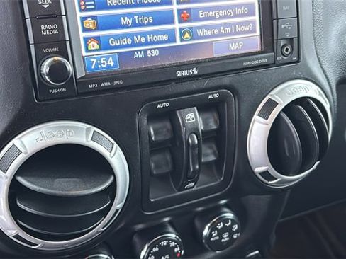 Used 2014 Jeep Wrangler Unlimited Sahara w/ Connectivity Group image 15