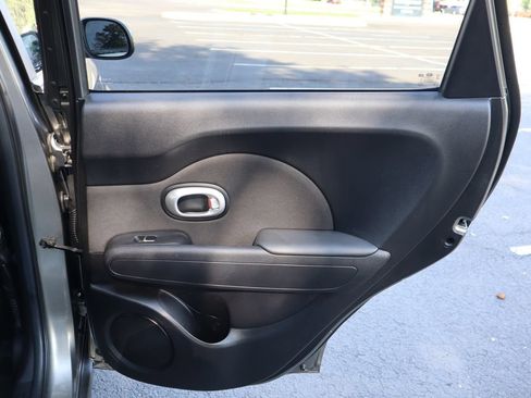 Used 2018 Kia Soul w/ Convenience Package FWD image 25