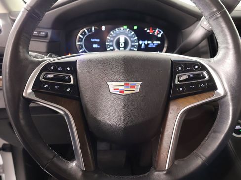Used 2017 Cadillac Escalade Premium Luxury AWD/4WD image 3
