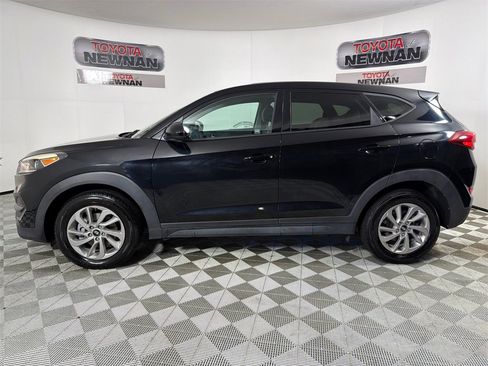Used 2017 Hyundai Tucson SE image 6