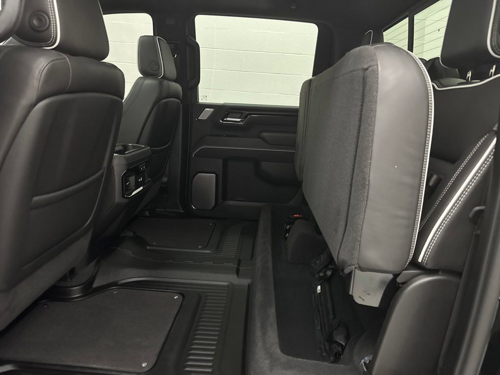 Used 2026 GMC Sierra 2500 AT4X w/ LPO, Black Badging Package AWD/4WD image 64