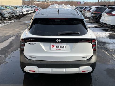 New 2026 Nissan Kicks SV w/ SV Premium Package image 6