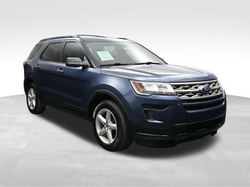 Used 2019 Ford Explorer 4WD w/ Class II Trailer Tow Package image 7