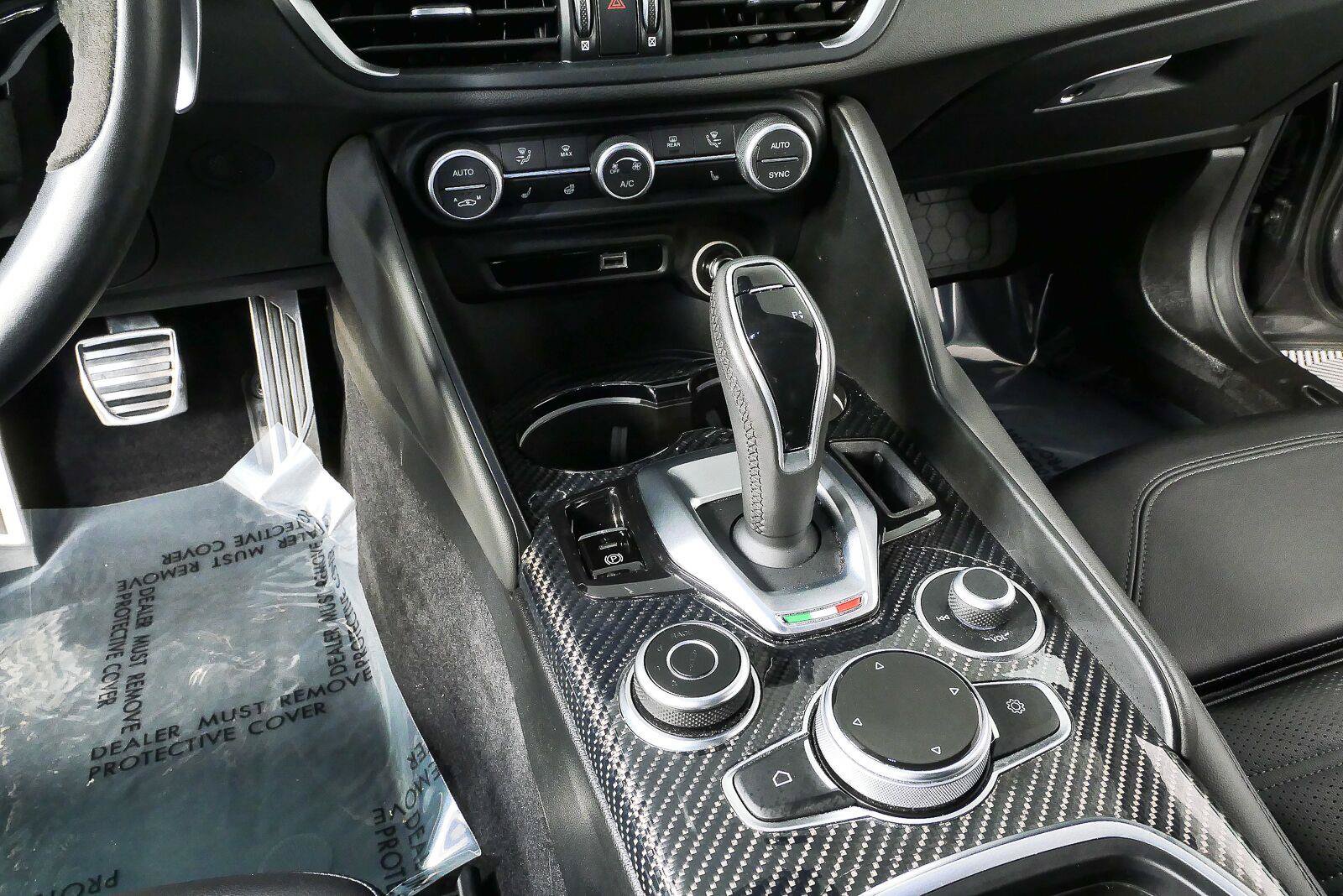 Used 2023 Alfa Romeo Giulia Quadrifoglio RWD image 19