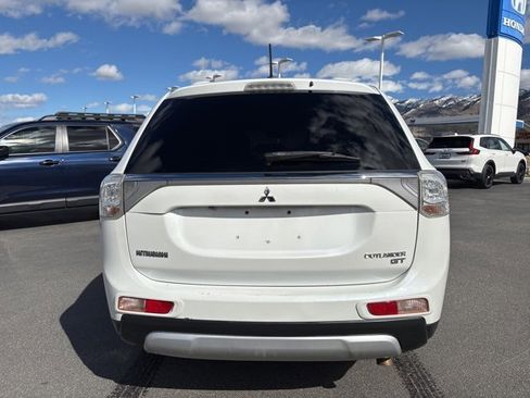 Used 2015 Mitsubishi Outlander GT image 4