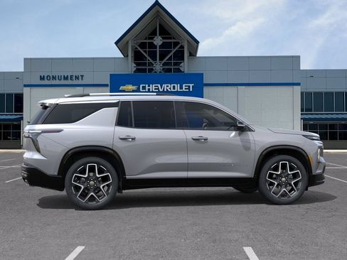 New 2026 Chevrolet Traverse High Country FWD image 5
