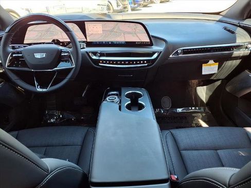 New 2026 Cadillac Lyriq Signature Sport image 11