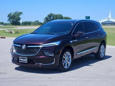 Used 2023 Buick Enclave Avenir w/ Avenir Technology Package FWD image 3