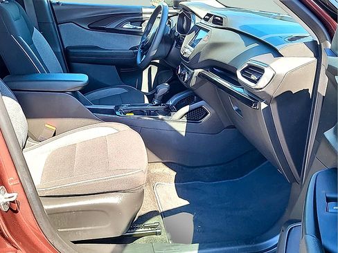 Used 2023 Chevrolet TrailBlazer LT FWD image 10