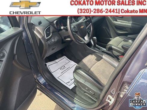 Used 2019 Chevrolet Trax LT w/ LT Convenience Package image 14