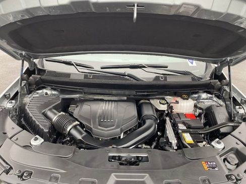 Used 2025 Chevrolet Traverse LT AWD/4WD image 28