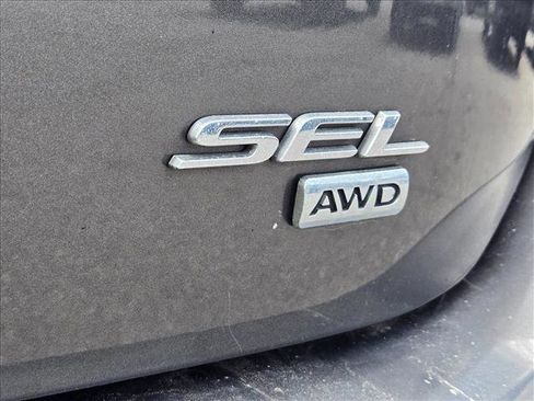 Used 2015 Ford Edge SEL w/ Equipment Group 201A AWD/4WD image 7