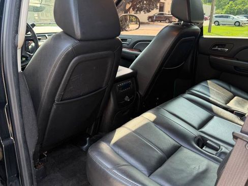 Used 2008 Chevrolet Tahoe LT w/ LT Preferred Equipment Group AWD/4WD image 11