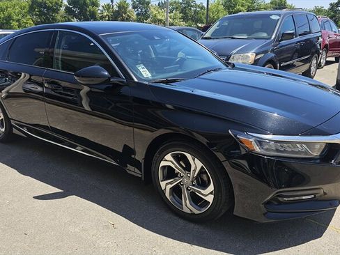 Used 2018 Honda Accord EX-L image 2