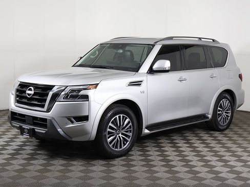 Used 2021 Nissan Armada SV w/ SV Appearance Package image 9
