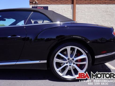 Used 2022 Bentley Continental GT image 26