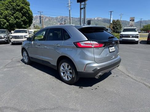 Used 2020 Ford Edge Titanium AWD/4WD image 3