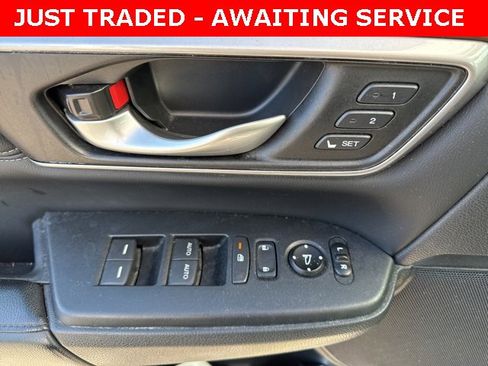 Used 2017 Honda CR-V Touring image 11