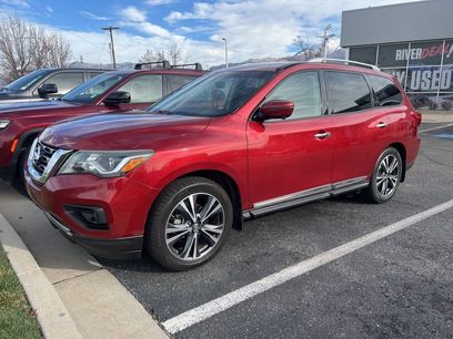 Used 2017 Nissan Pathfinder Platinum w/ Family Entertainment Package