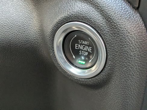 Used 2020 GMC Sierra 1500 AT4 w/ Technology Package image 27