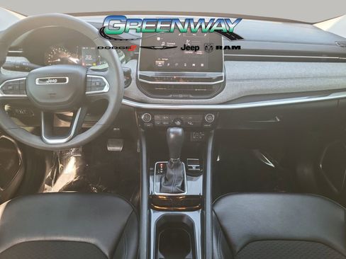 Used 2022 Jeep Compass Latitude image 8