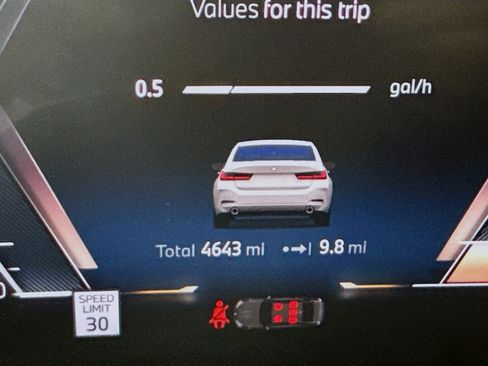 Used 2025 BMW 330i Sedan w/ M Sport Package image 16