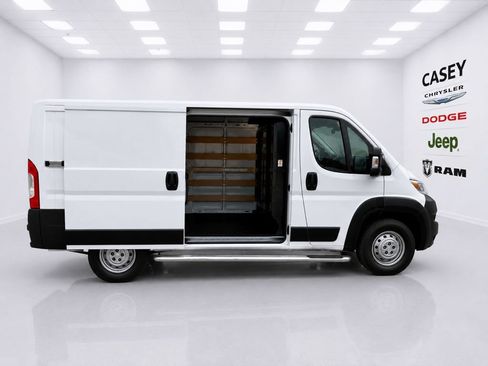 Used 2025 RAM ProMaster 2500 w/ U-Haul Equipment Group FWD image 14