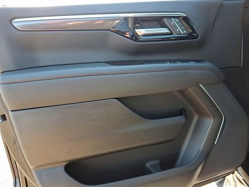 Certified 2025 Chevrolet Tahoe RST image 12