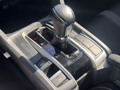 Used 2020 Honda Civic EX image 32