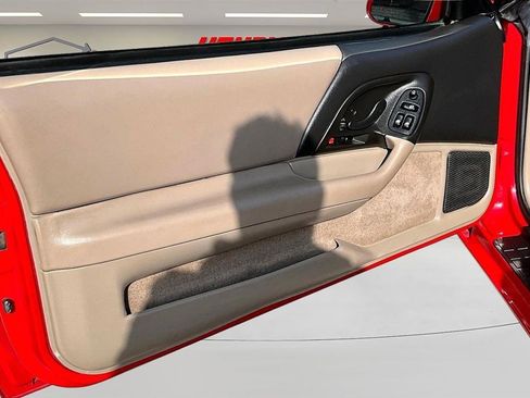 Used 2001 Chevrolet Camaro Z28 w/ SS Performance/Appearance Pkg image 19