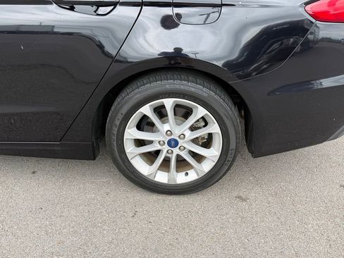 Used 2020 Ford Fusion SE image 22