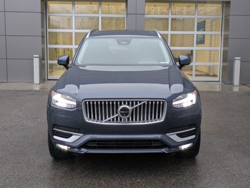 Used 2024 Volvo XC90 B6 Plus w/ Protection Package Premier image 9
