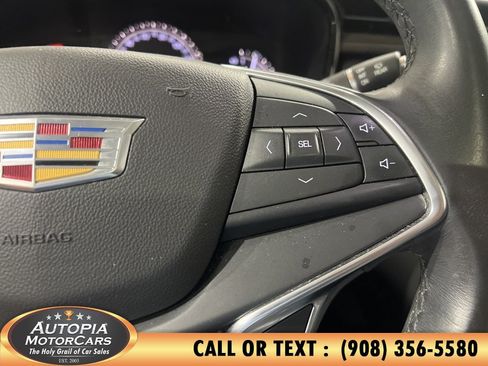 Used 2018 Cadillac XT5 Premium Luxury AWD/4WD image 31