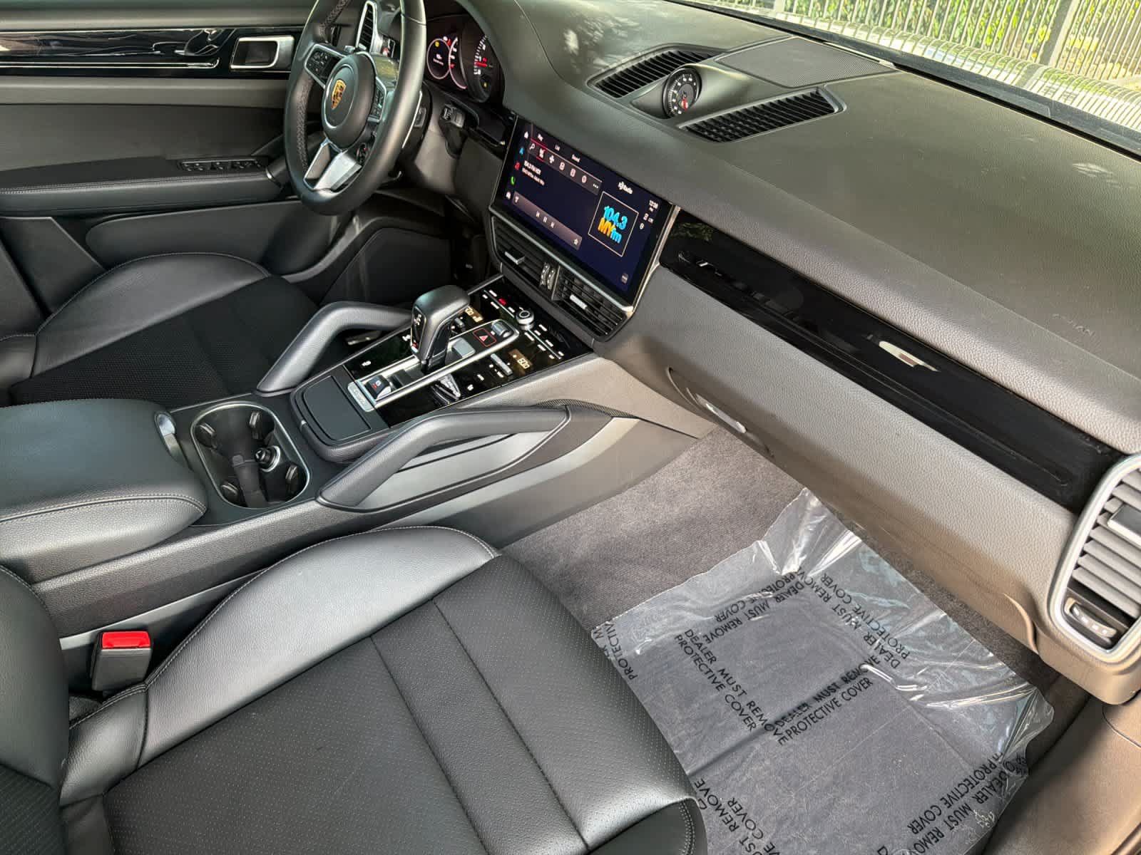 Certified 2023 Porsche Cayenne AWD/4WD image 17