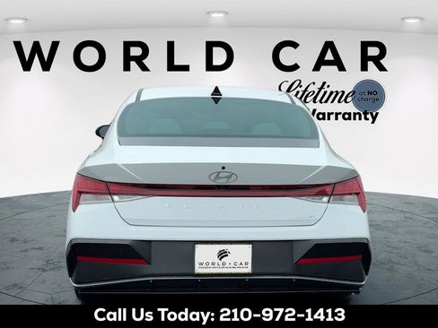 New 2026 Hyundai Elantra Limited FWD image 6