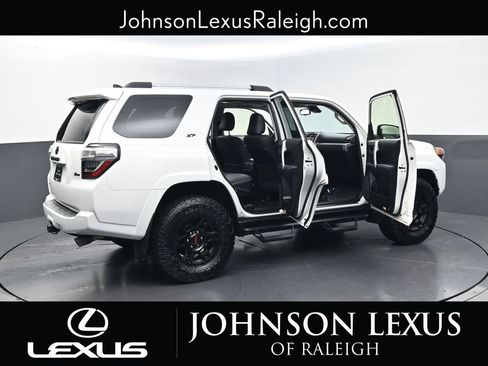 Used 2024 Toyota 4Runner SR5 Premium w/ Moonroof Package AWD/4WD image 31