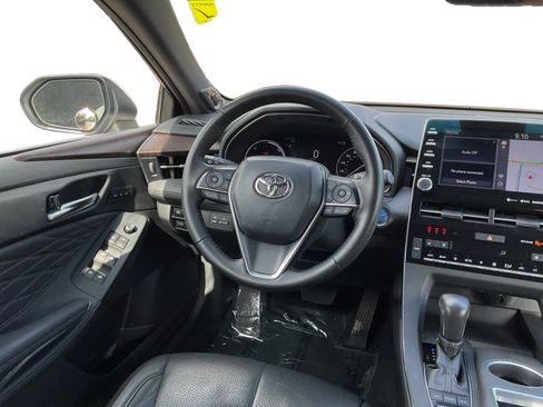 Used 2021 Toyota Avalon Limited w/ Advanced Safety Package FWD image 11