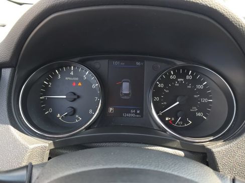 Used 2019 Nissan Rogue S FWD image 14