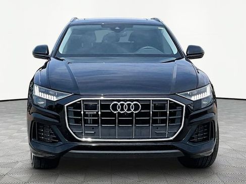 Used 2023 Audi Q8 Premium w/ Convenience Package AWD/4WD image 3