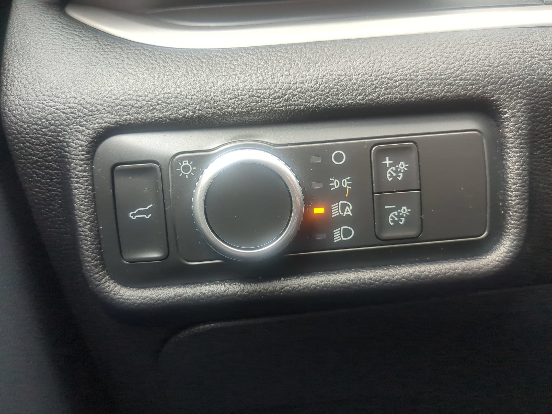 Used 2021 Ford Explorer XLT AWD/4WD image 20