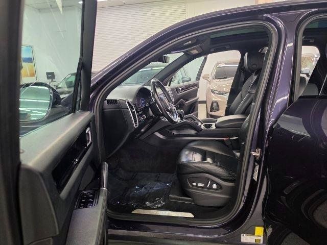 Used 2019 Porsche Cayenne AWD/4WD image 36
