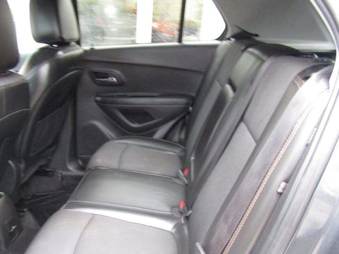 Used 2018 Chevrolet Trax LT w/ Driver Confidence Package image 10