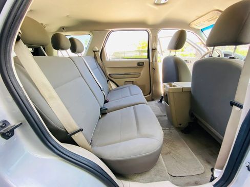 Used 2008 Ford Escape XLS FWD image 24