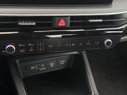 New 2026 Kia K5 LXS FWD image 17