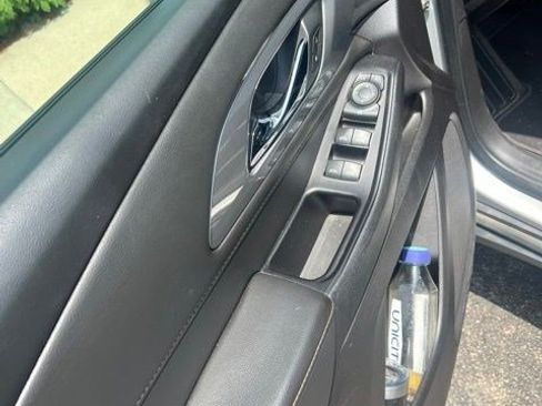 Used 2019 Chevrolet Traverse LS FWD image 9