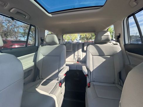 Used 2021 Volkswagen Atlas SE w/ Panoramic Sunroof Package image 13