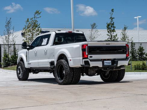 Used 2025 Ford F450 Platinum AWD/4WD image 10